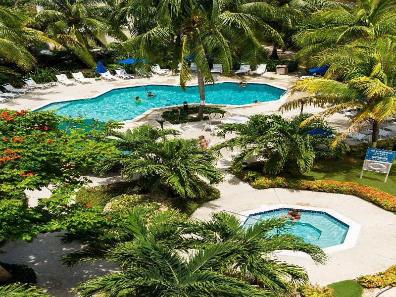 Hampton By Hilton Grand Cayman Seven Mile Beach 乔治城 外观 照片