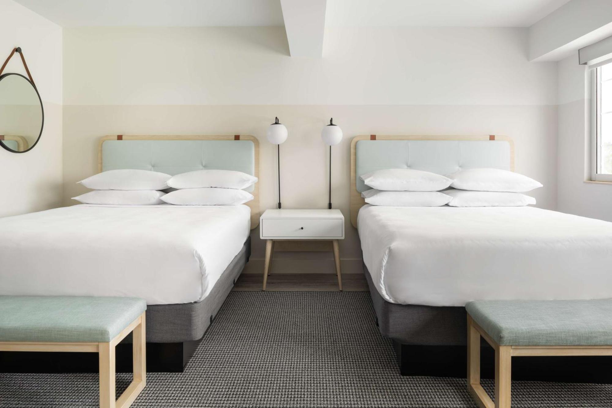 Hampton By Hilton Grand Cayman Seven Mile Beach 乔治城 外观 照片